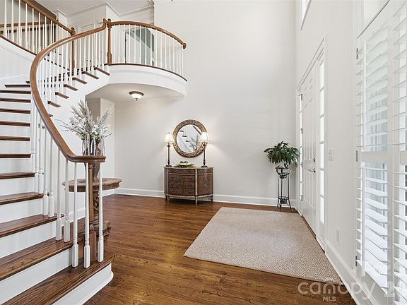 3rd image of 17142 Harcombe Dr