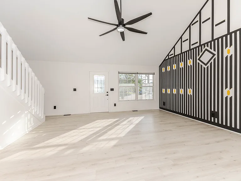613 Wulbrun Dr — Photo 11