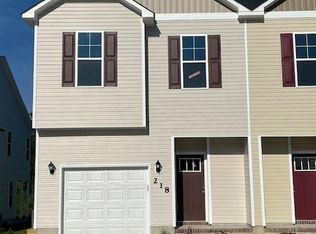 218 Shallowbag Bay Ln, Jacksonville, NC 28546