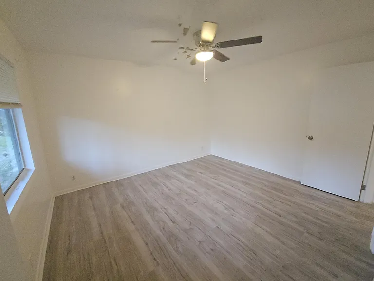 909 Ashland Ave — Photo 18