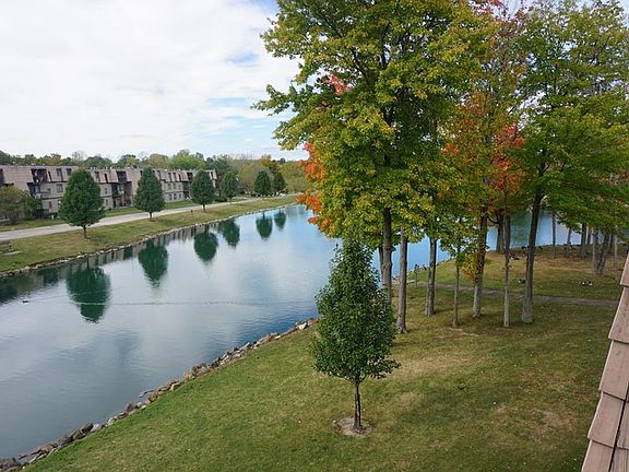 5th image of 9640 Cove Dr Unit A35