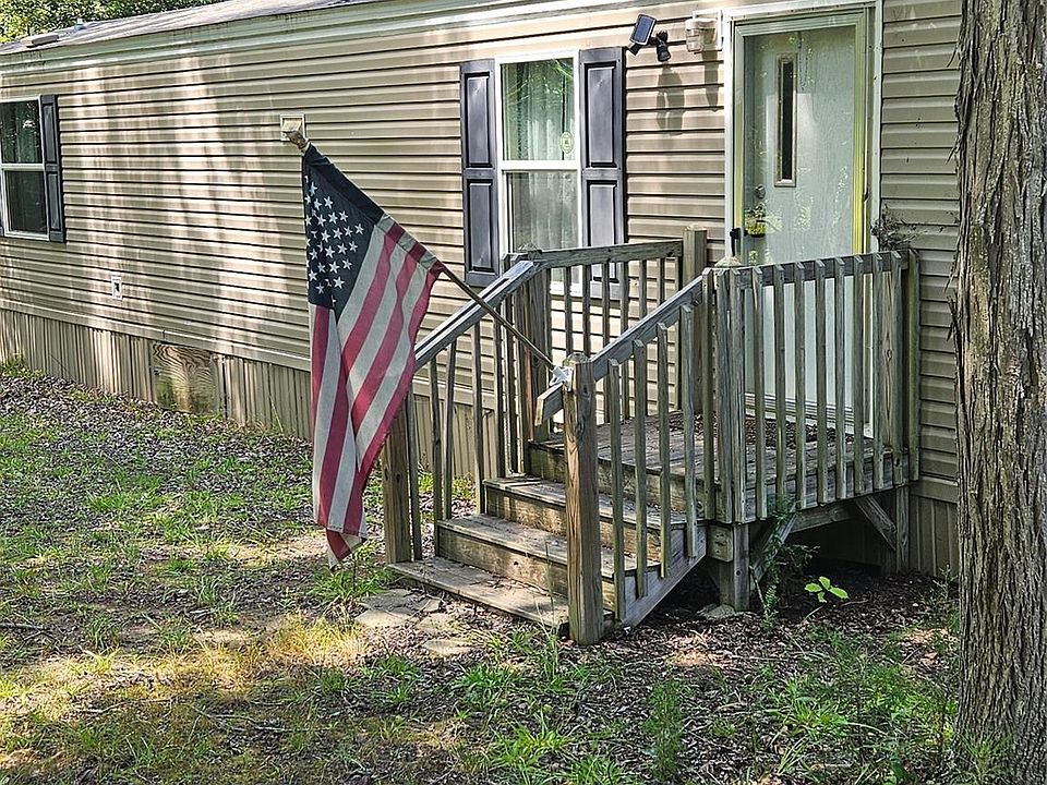 1st image of 1846 Apple Blossom Rd