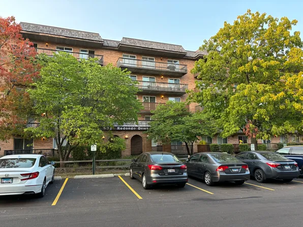502 Redondo Dr APT 210, Downers Grove, IL 60516