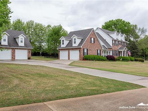2nd image of 419 Riverlyn Dr