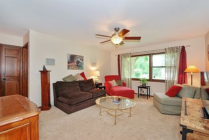 2nd image of 315 Long Ave