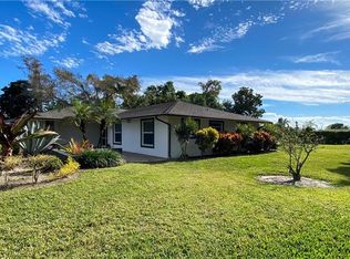 400 Marathon Ct, Naples, FL 34112