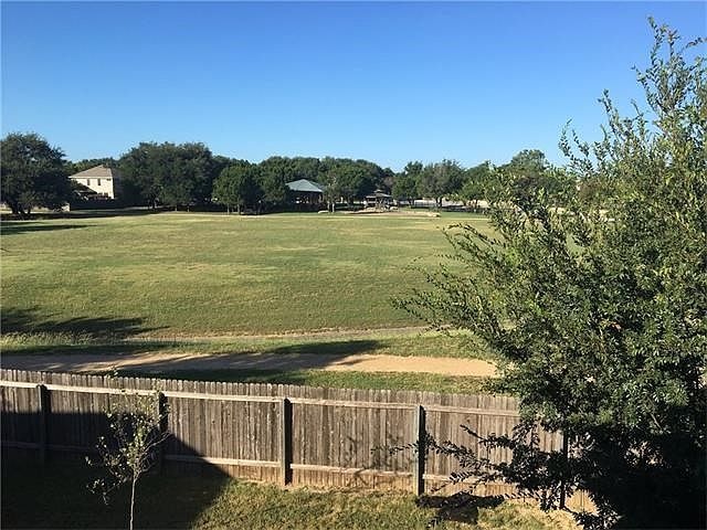 1st image of 731 Le Ann Ln