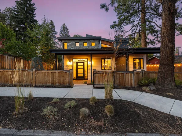 1230 NW Hartford Ave, Bend, OR 97703