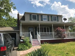 4 Deerwood Ave, Edison, NJ 08817