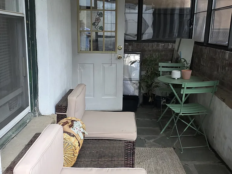 Private sunroom