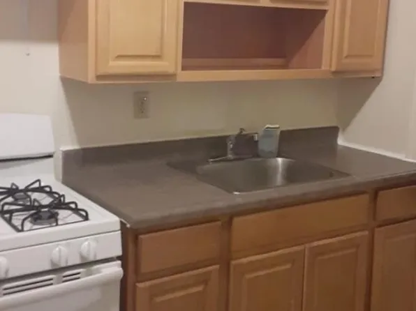 (undisclosed Address), Yonkers, NY 10704