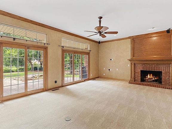 5th image of 3139 N Eagle Ln