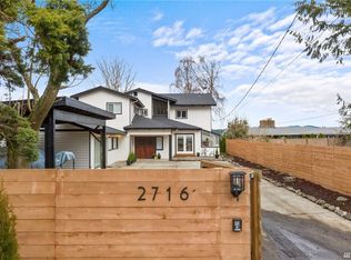 2716 Oakes Ave, Anacortes, WA 98221