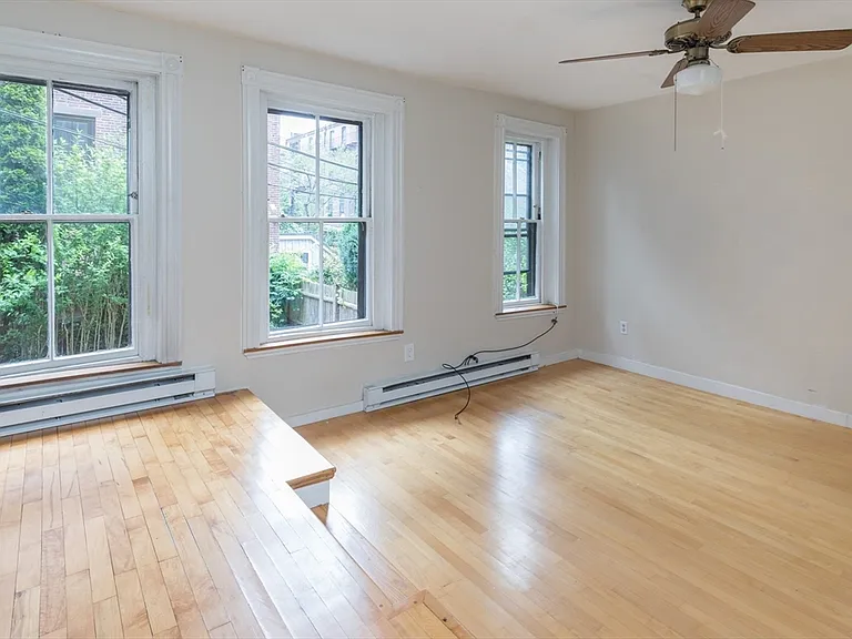 75 Chandler St #2 — Photo 3