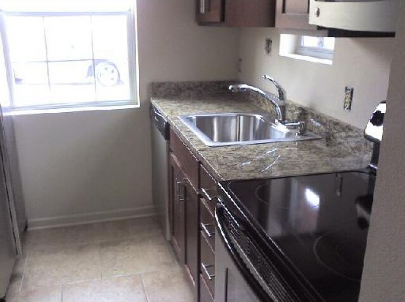 2nd image of 6633 Fleur De Lis Dr APT 7