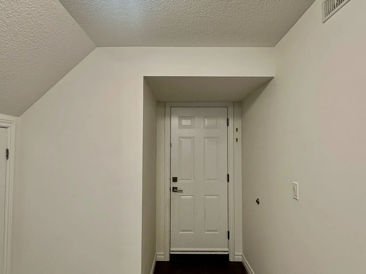 2 bed, $2,799 — Photo 3