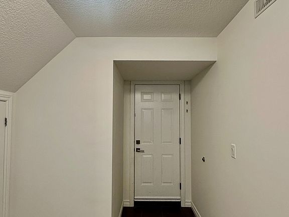 3rd image of 445 Ontario St S #126