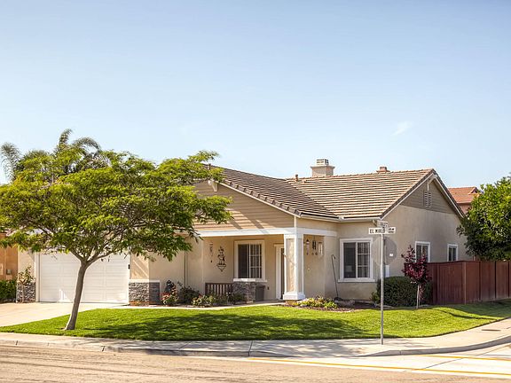 3rd image of 4991 El Mirlo Dr