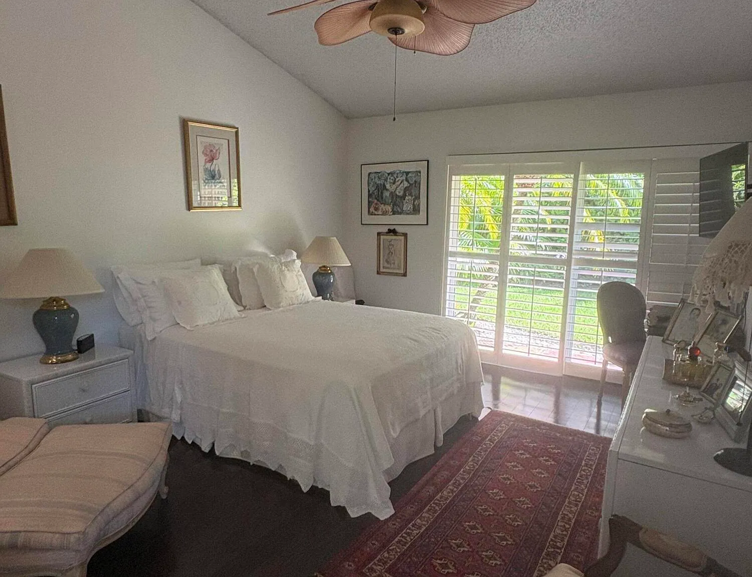 3 bed, 3.0 bath, 1615 sqft, $12,000 — Photo 2