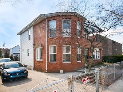 1176 E 94th St, Brooklyn, NY, 11236