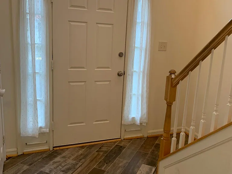 Entry way