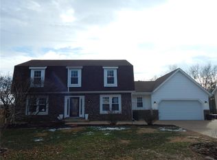 415 Country Ridge Dr, Saint Charles, MO 63304