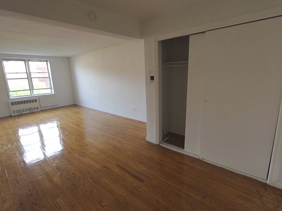 3rd image of 14477 41st Ave APT 520