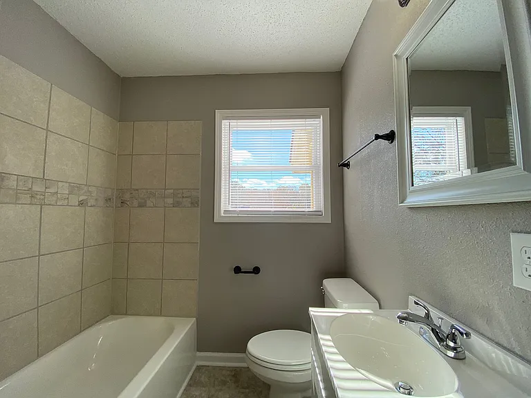 7107 Redwood Dr — Photo 8