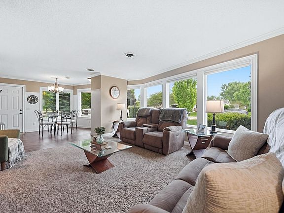 4th image of 17321 Lee Ln