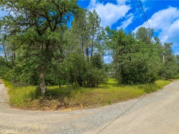 1720 McKinney Ln, Redding, CA 96003
