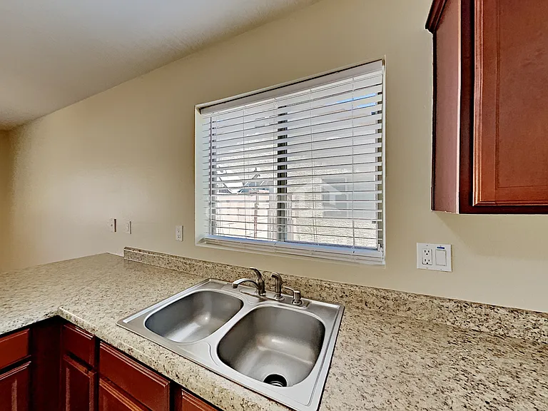 8338 W Payson Rd — Photo 5