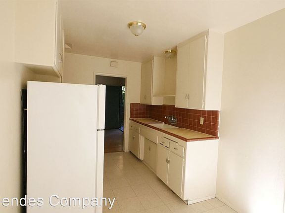 5th image of 2938-40 Reynard Way #2938