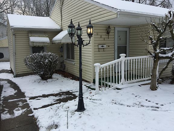 3rd image of 984 Courtland Ave