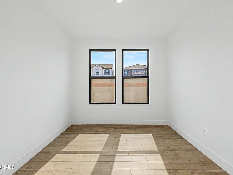 1131 E Yellowstone Pl — Photo 17