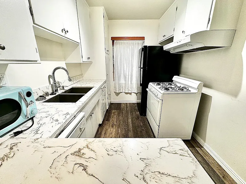 1 bed, 1.0 bath, 650 sqft, $1,590 — Photo 4