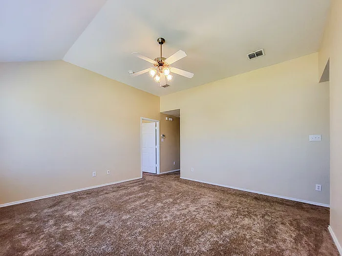 2061 Fair Crest Trl — Photo 10