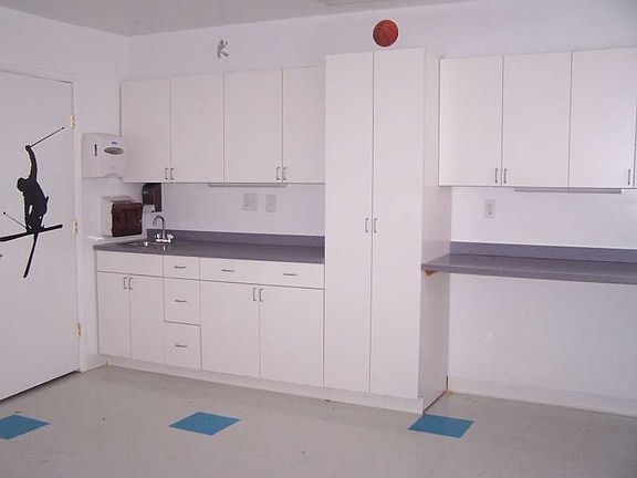 4th image of 7 Cummings Ln