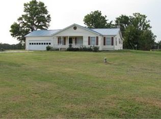 680 Sandhill Rd, Gleason, TN 38229