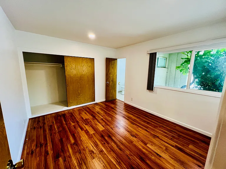 2100 Brightwood St — Photo 31