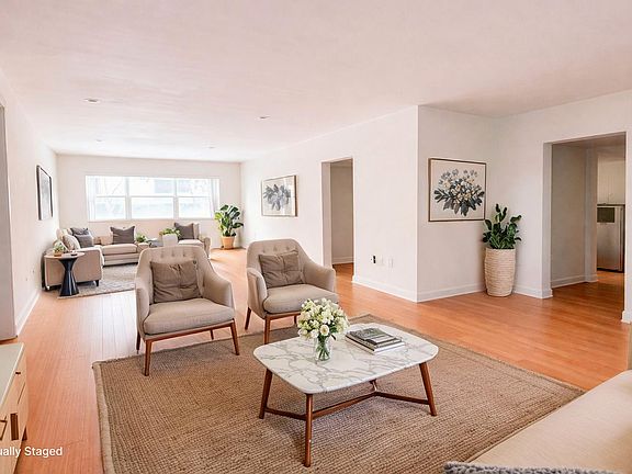 5th image of 8000 NE Bayshore Ct APT 106