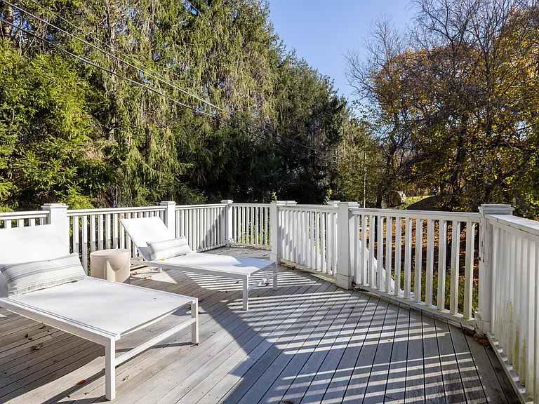 16 Glynn Dr — Photo 23