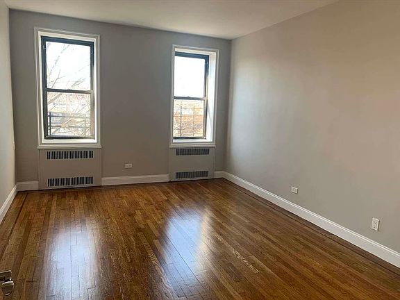 5th image of 1717 E 18th St APT 4H