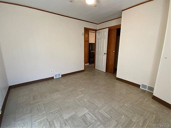 3rd image of 1396-1398 Electric Ave