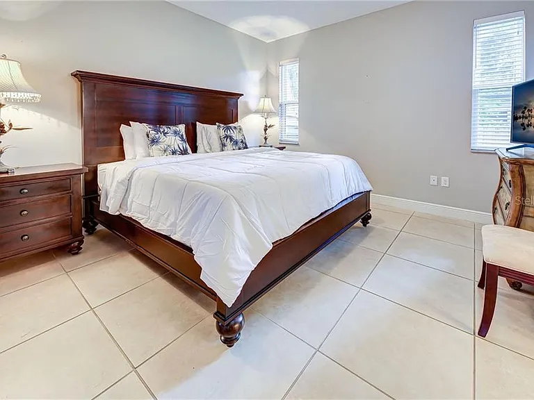 2330 Bradford St — Photo 29