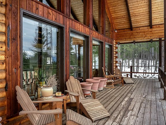 4th image of 130 Wagon Wheel Rd