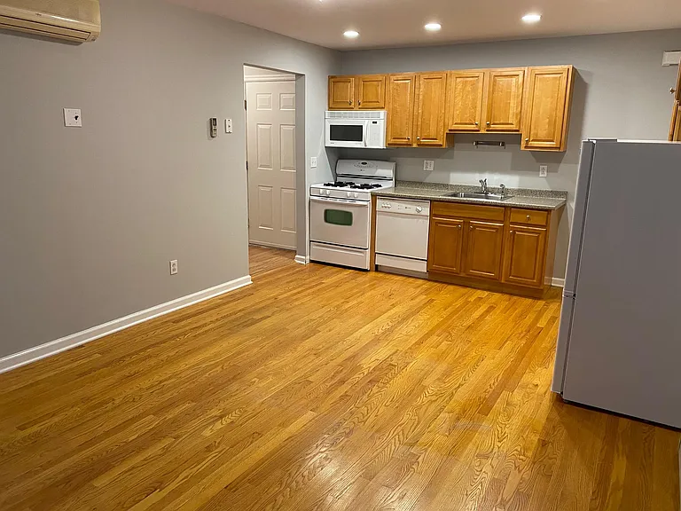 1232 Bedford St #2B — Photo 5