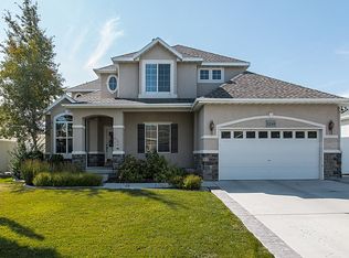 1249 W Bateman Ponds Way, West Jordan, UT 84084