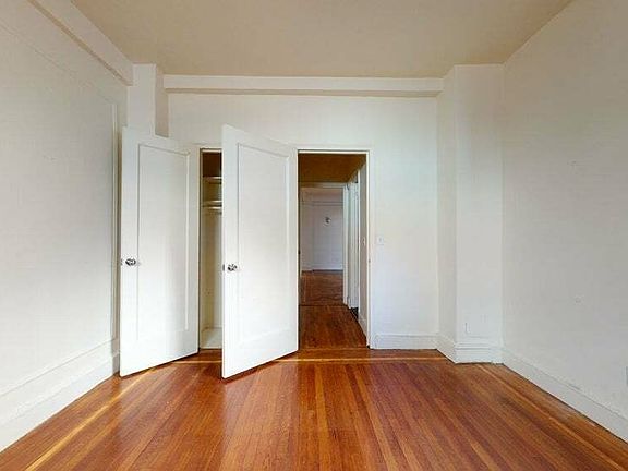 3rd image of 124 W 93rd St #1EE