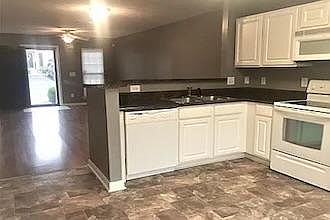 3rd image of 212 Stewarts Landing Cir #1