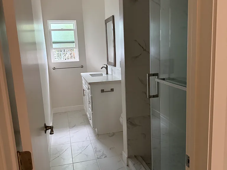1738 Winona Blvd #3 — Photo 3